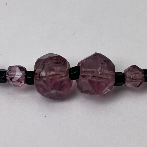 Vintage Victorian Amethyst Hand Cut Glass Choker - Picture 3 of 10